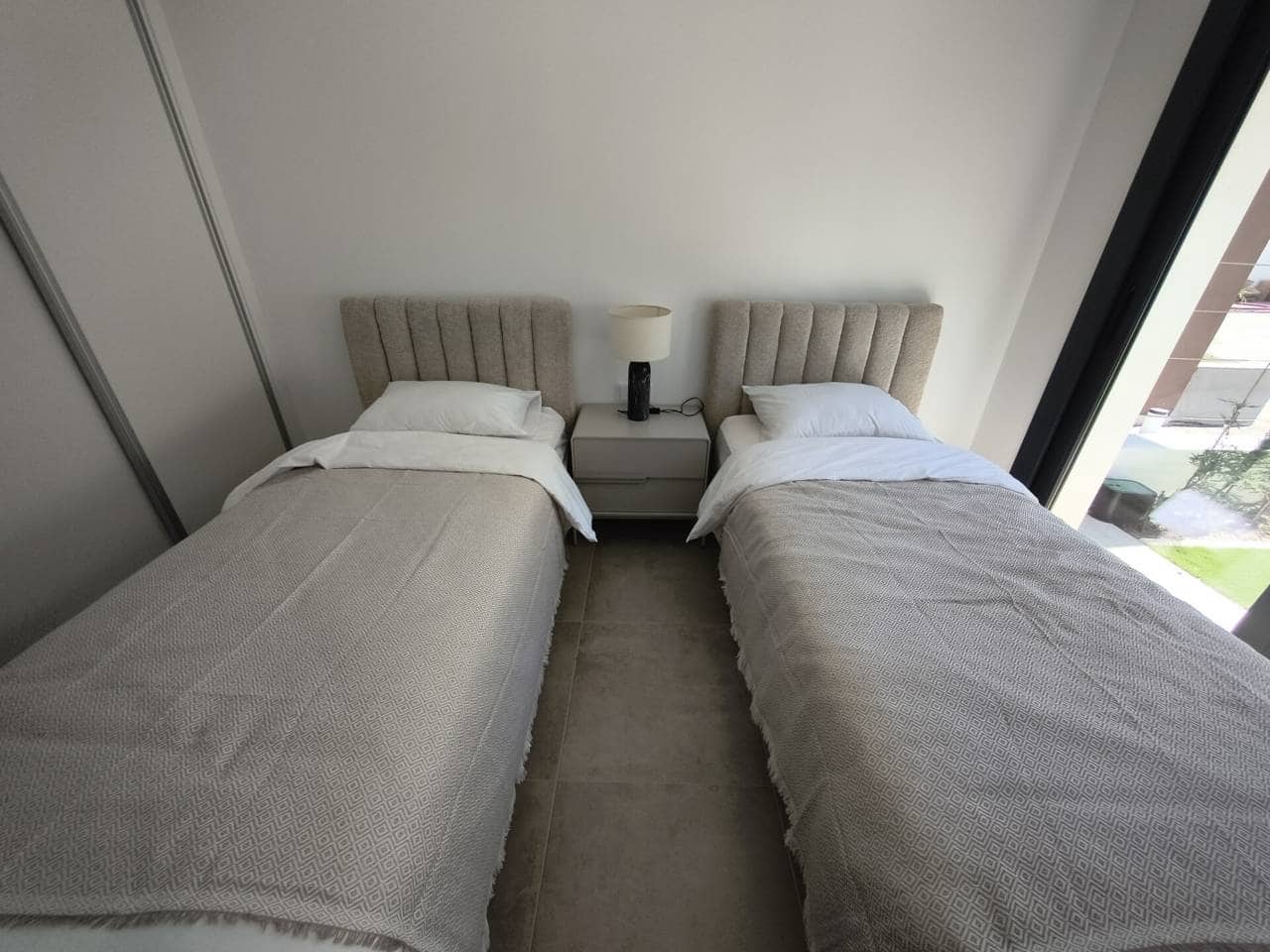 3 sypialnia Mieszkanie do wynajęcia w El Paraiso - 5 100 € (Ref: 9343365)