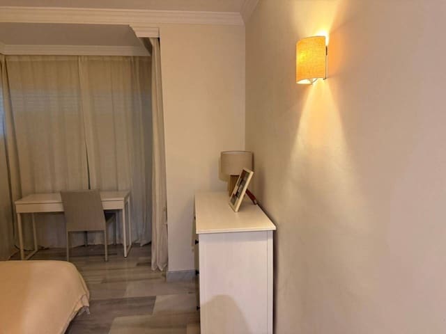 3 Zimmer Wohnung zu vermieten in Elviria, Marbella mit Pool Garage - 3.500 € (Ref: 9343367)