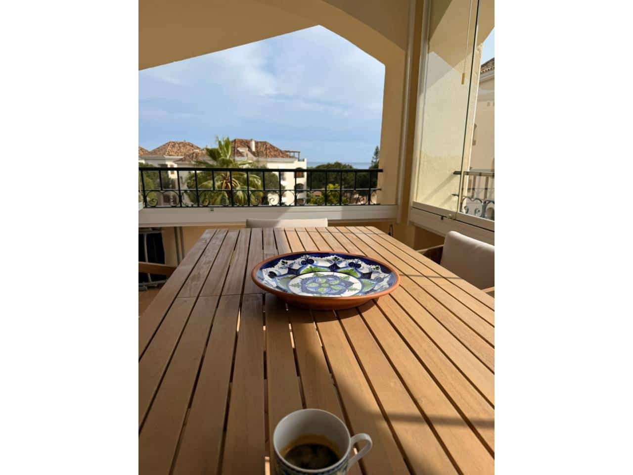 3 bedroom Flat for rent in Elviria with pool garage - € 3,500 (Ref: 9343367)