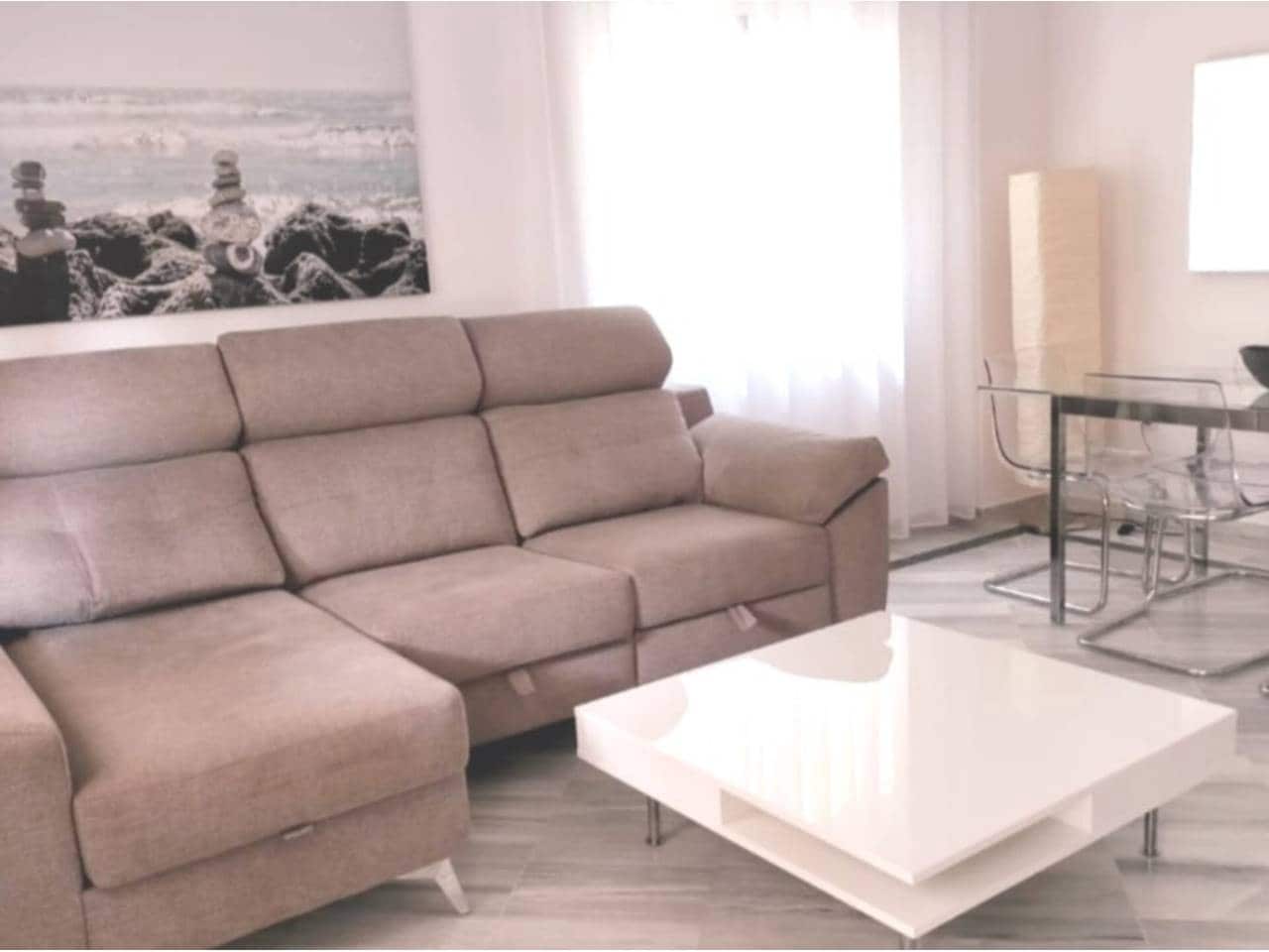 Appartement de 3 chambres à louer à Marbella avec piscine garage - 2 000 € (Ref: 9343368)