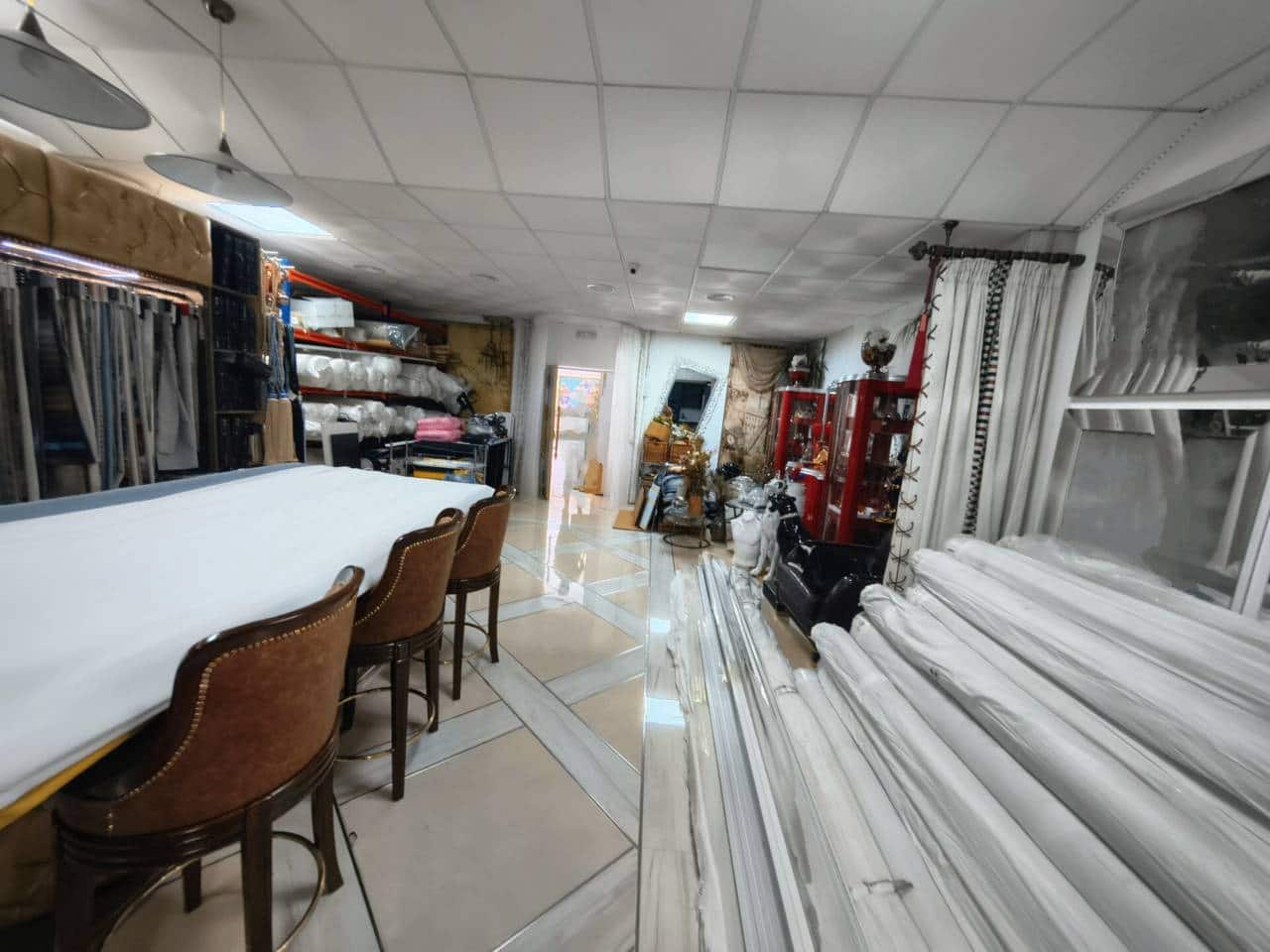 1 soverom Kommersiell til salgs i Marbella - € 200 000 (Ref: 9343372)