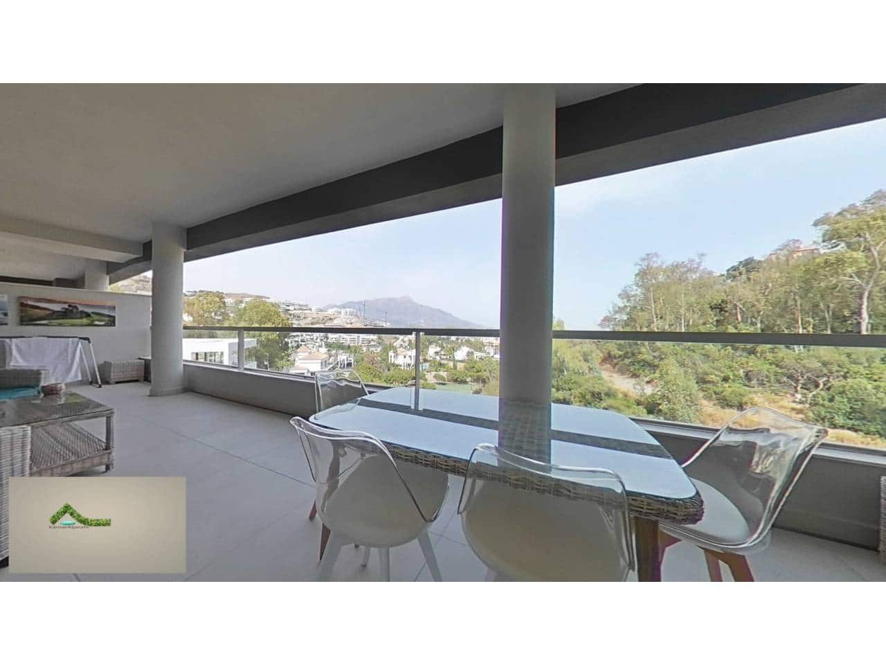 3 Zimmer Wohnung zu verkaufen in La Quinta mit Pool Garage - 950.000 € (Ref: 9343373)