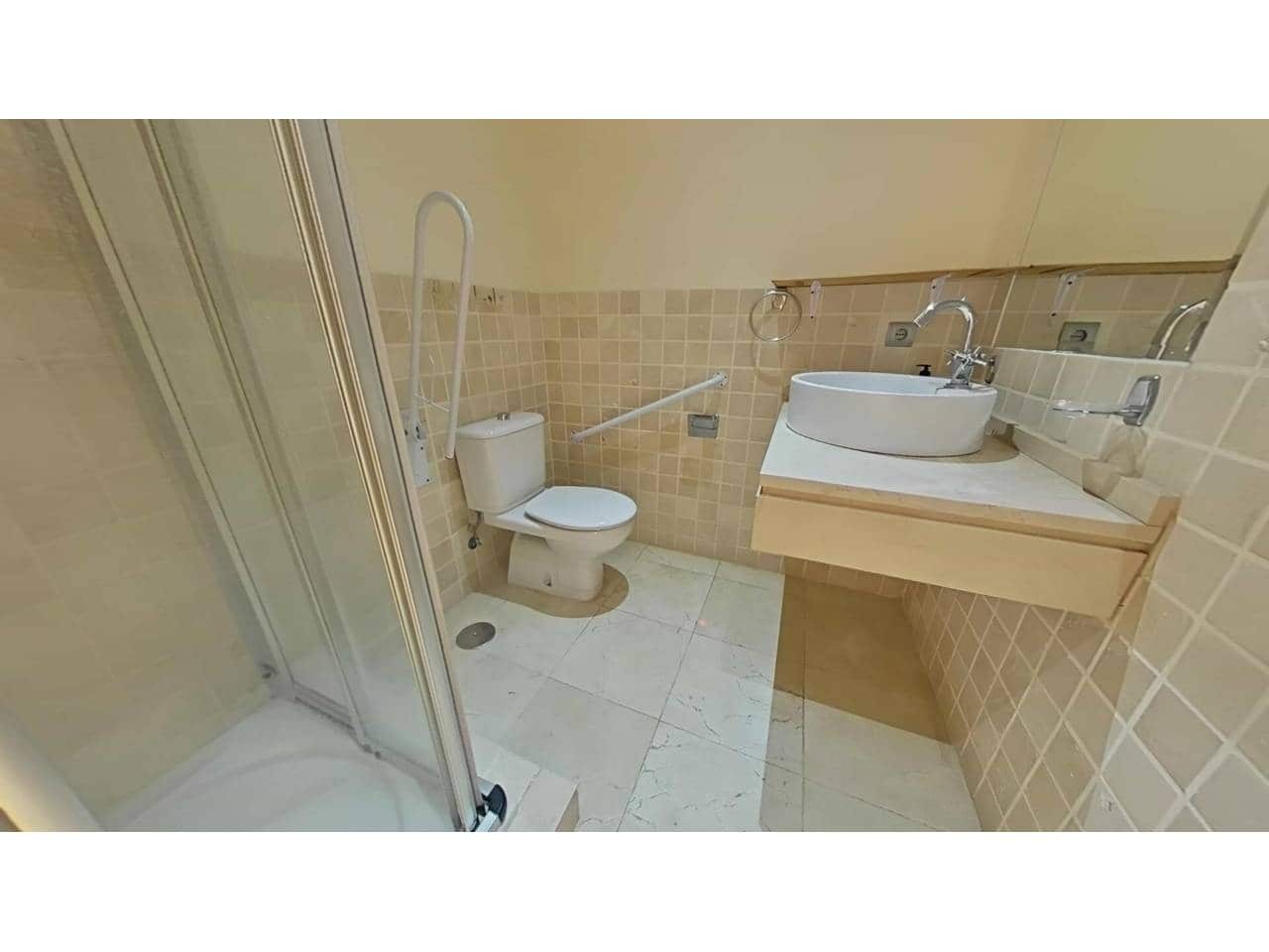 3 bedroom Flat for sale in Bel-Air with pool garage - € 399,000 (Ref: 9343374)