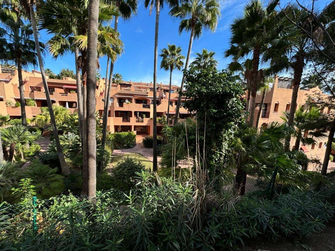 3 bedroom Flat for sale in Bel-Air with pool garage - € 399,000 (Ref: 9343374)