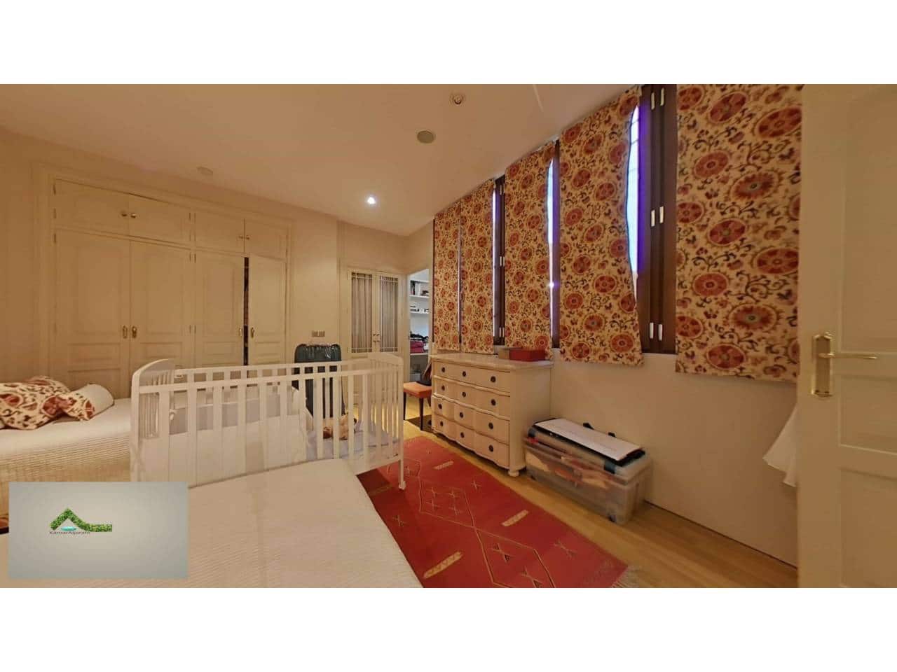 5 sypialnia Dom szeregowy na sprzedaż w Miasto Sewilla z garażem - 2 550 000 € (Ref: 9343375)