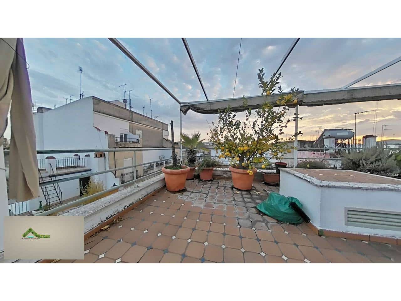 5 sypialnia Dom szeregowy na sprzedaż w Miasto Sewilla z garażem - 2 550 000 € (Ref: 9343375)