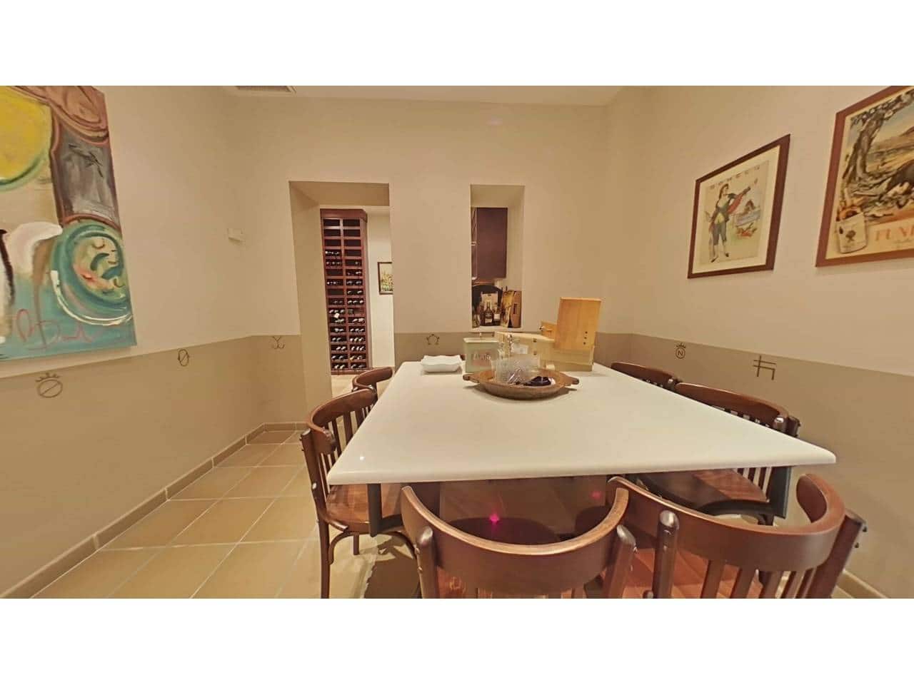 5 sypialnia Dom szeregowy na sprzedaż w Miasto Sewilla z garażem - 2 550 000 € (Ref: 9343375)