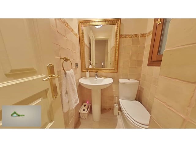 5 bedroom Terraced Villa for sale in San Vicente, Seville city with garage - € 2,550,000 (Ref: 9343375)