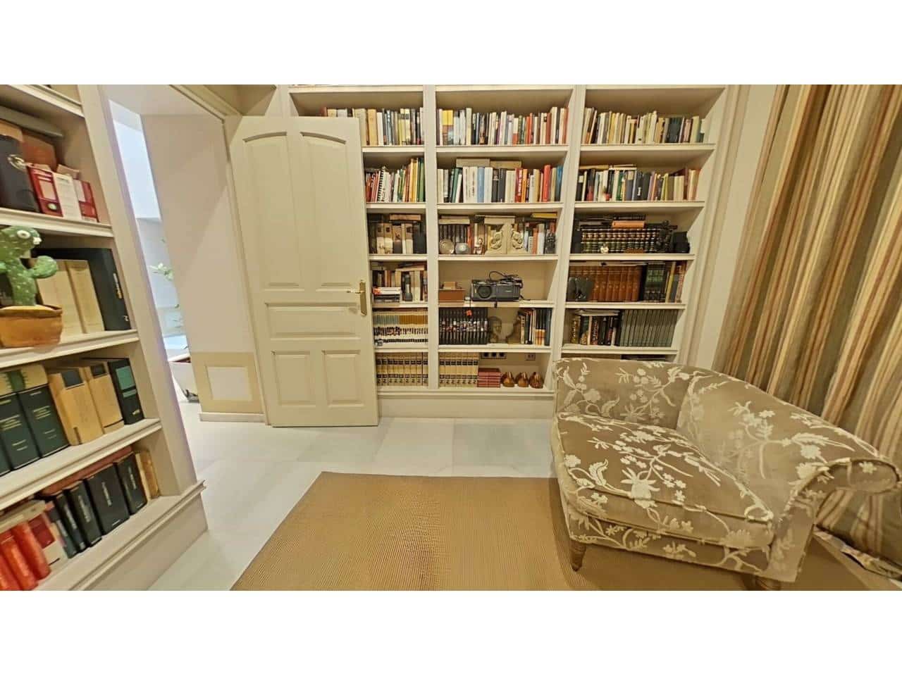 5 sypialnia Dom szeregowy na sprzedaż w Miasto Sewilla z garażem - 2 550 000 € (Ref: 9343375)