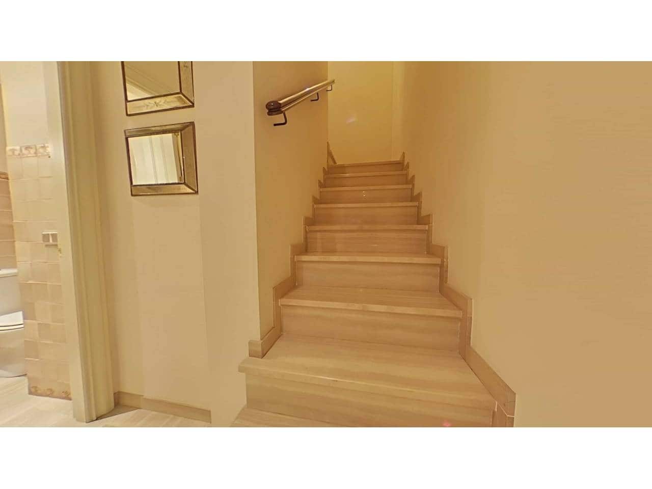 5 sypialnia Dom szeregowy na sprzedaż w Miasto Sewilla z garażem - 2 550 000 € (Ref: 9343375)