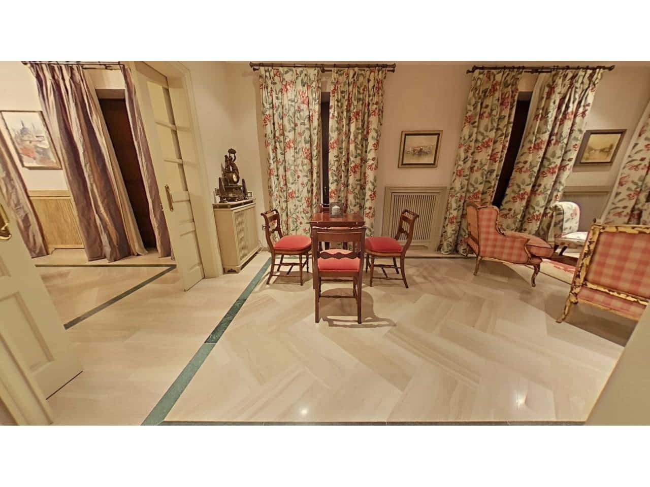 5 sypialnia Dom szeregowy na sprzedaż w Miasto Sewilla z garażem - 2 550 000 € (Ref: 9343375)