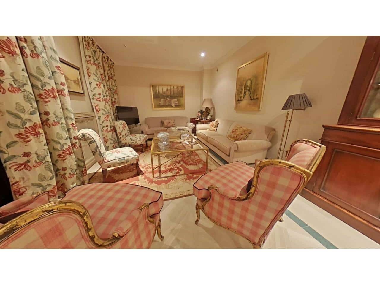 5 sypialnia Dom szeregowy na sprzedaż w Miasto Sewilla z garażem - 2 550 000 € (Ref: 9343375)