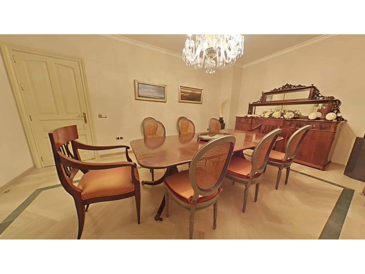 5 sypialnia Dom szeregowy na sprzedaż w Miasto Sewilla z garażem - 2 550 000 € (Ref: 9343375)