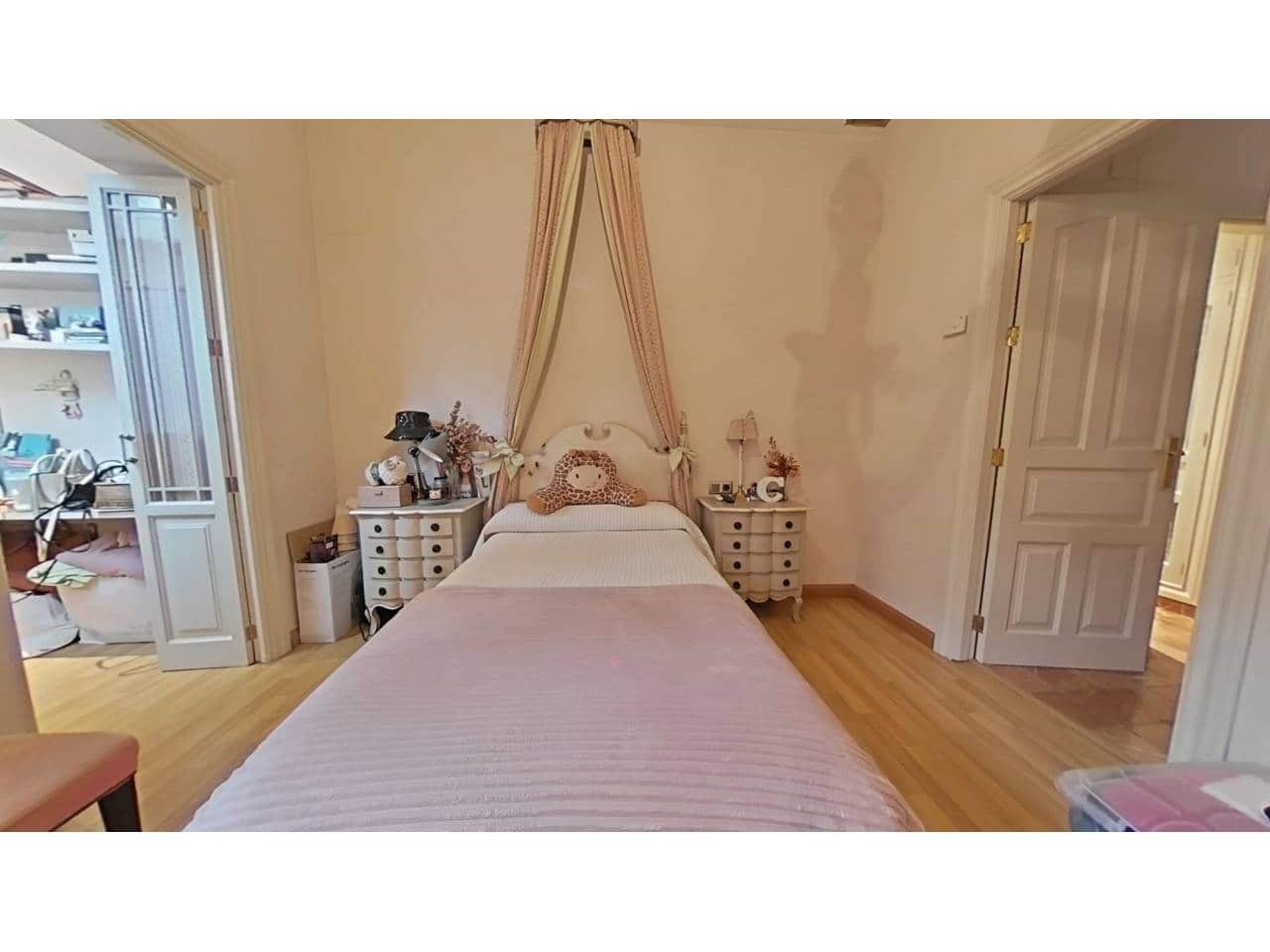 5 sypialnia Dom szeregowy na sprzedaż w Miasto Sewilla z garażem - 2 550 000 € (Ref: 9343375)