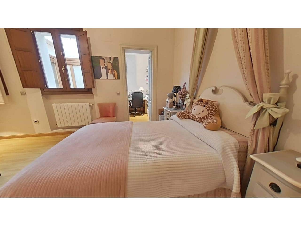 5 sypialnia Dom szeregowy na sprzedaż w Miasto Sewilla z garażem - 2 550 000 € (Ref: 9343375)