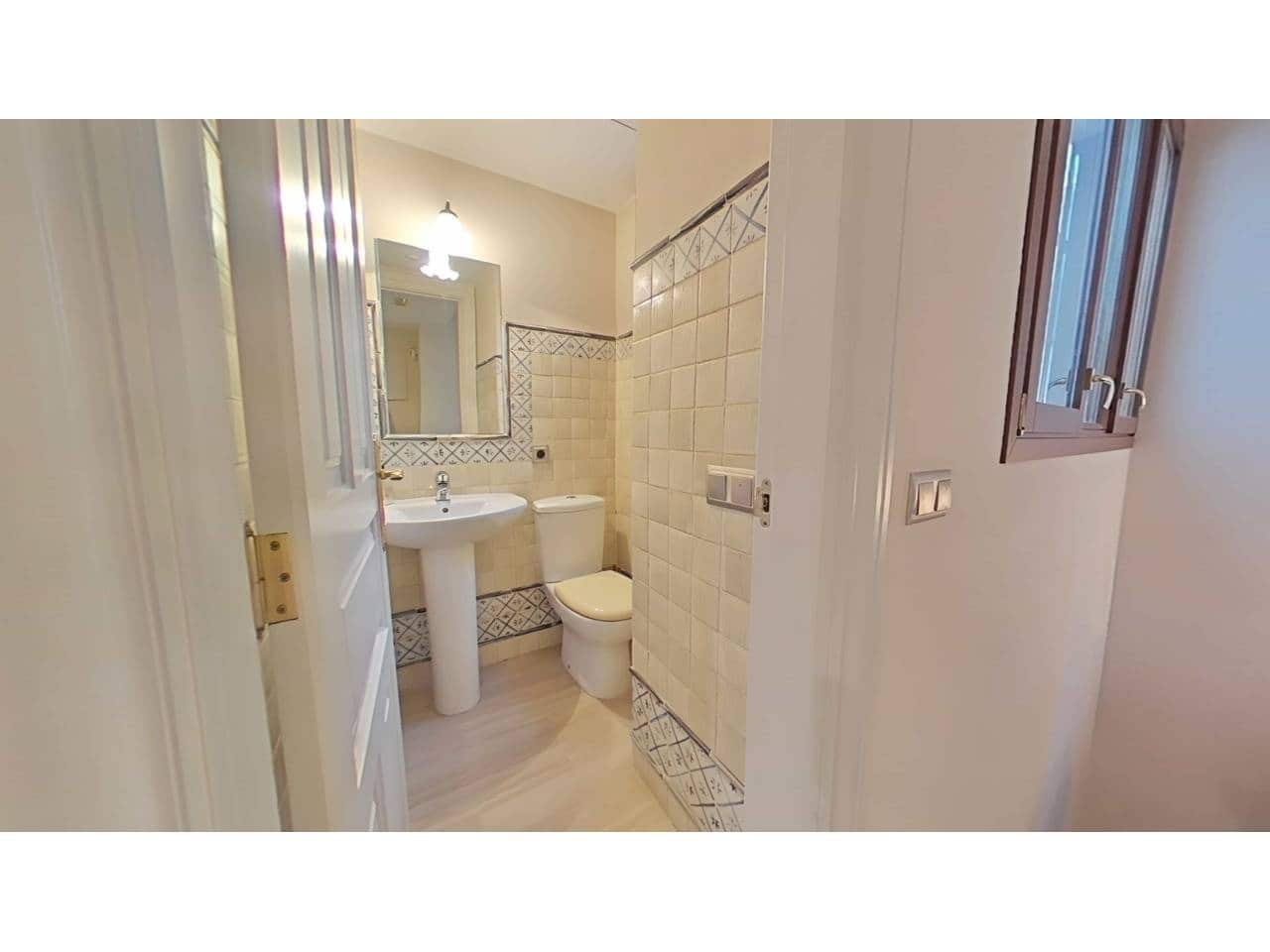 5 sypialnia Dom szeregowy na sprzedaż w Miasto Sewilla z garażem - 2 550 000 € (Ref: 9343375)