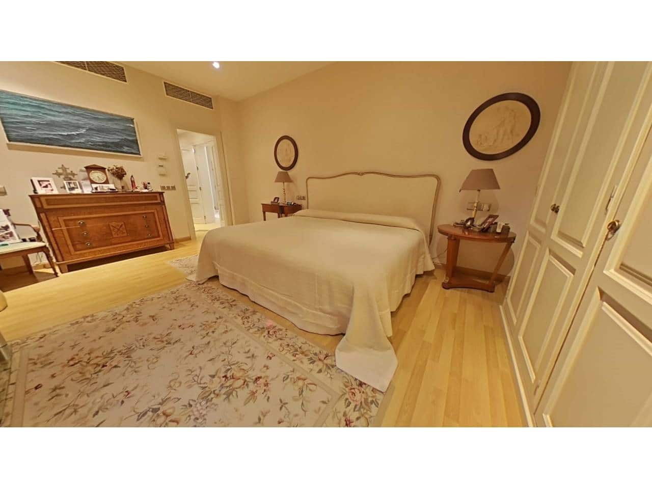 5 sypialnia Dom szeregowy na sprzedaż w Miasto Sewilla z garażem - 2 550 000 € (Ref: 9343375)