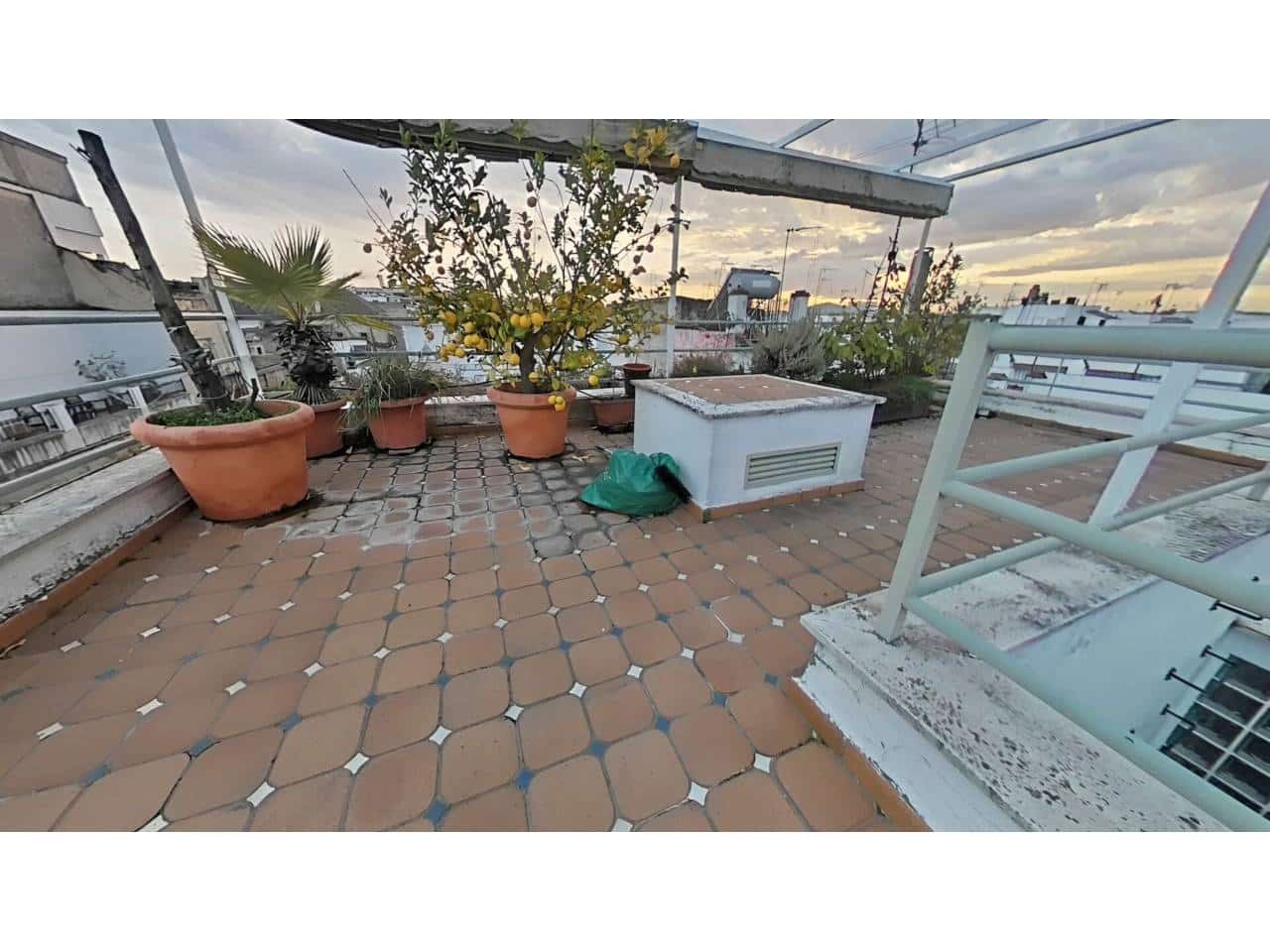 5 sypialnia Dom szeregowy na sprzedaż w Miasto Sewilla z garażem - 2 550 000 € (Ref: 9343375)