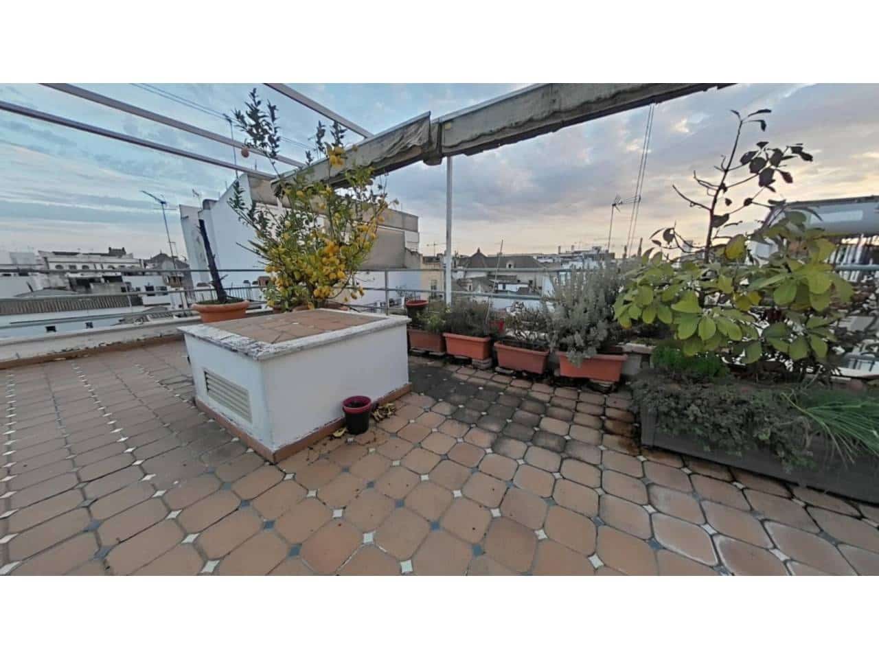 5 sypialnia Dom szeregowy na sprzedaż w Miasto Sewilla z garażem - 2 550 000 € (Ref: 9343375)