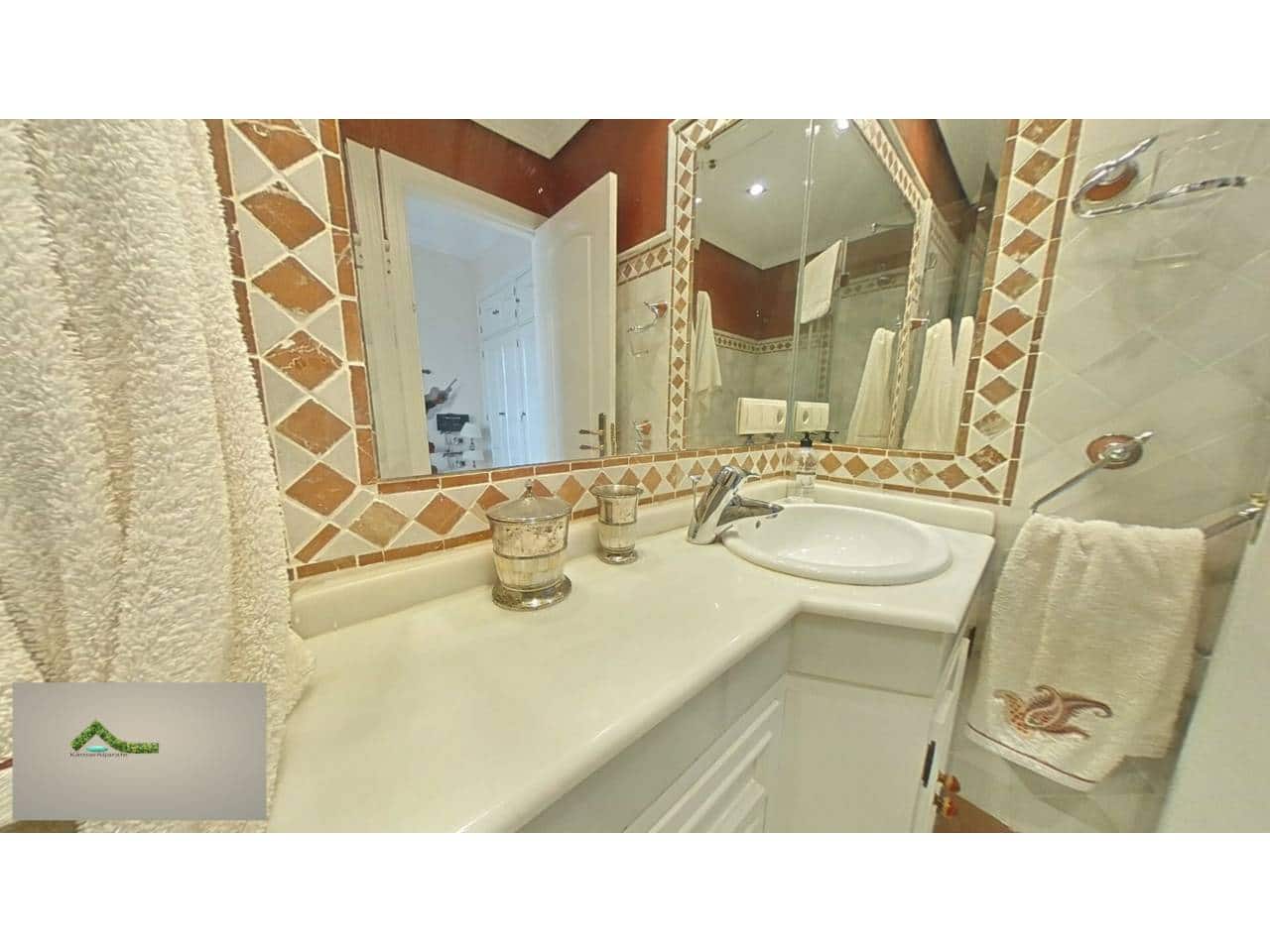 4 soveværelse Lejlighed til leje i Sevilla by - € 2.000 (Ref: 9343376)