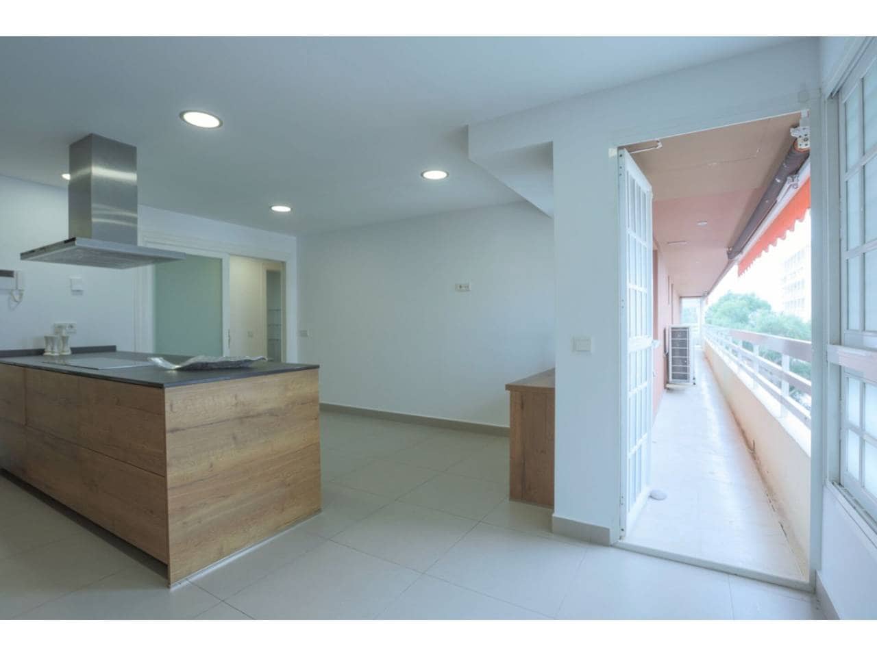 Appartement de 3 chambres à louer à Marbella avec piscine garage - 2 900 € (Ref: 9343377)