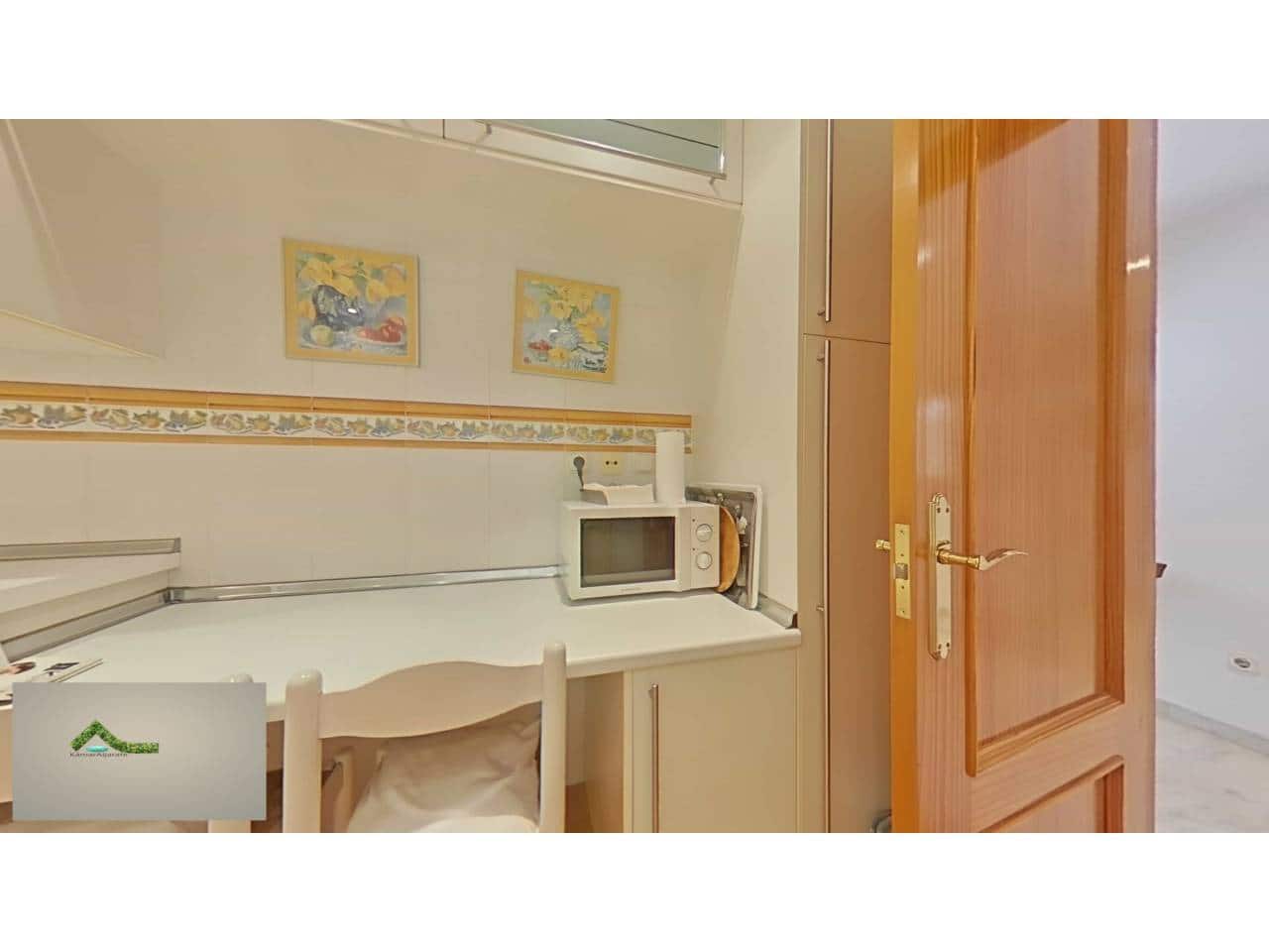 3 Zimmer Wohnung zu vermieten in Estepona mit Garage - 4.900 € (Ref: 9343379)