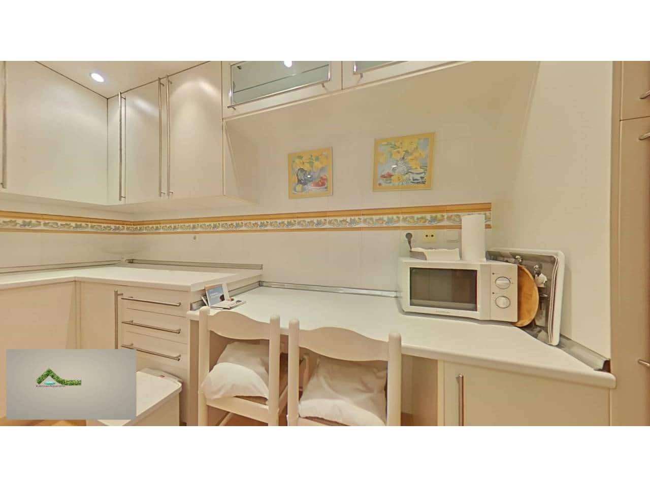 3 Zimmer Wohnung zu vermieten in Estepona mit Garage - 4.900 € (Ref: 9343379)