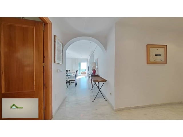 3 Zimmer Wohnung zu vermieten in Estepona mit Garage - 4.900 € (Ref: 9343379)