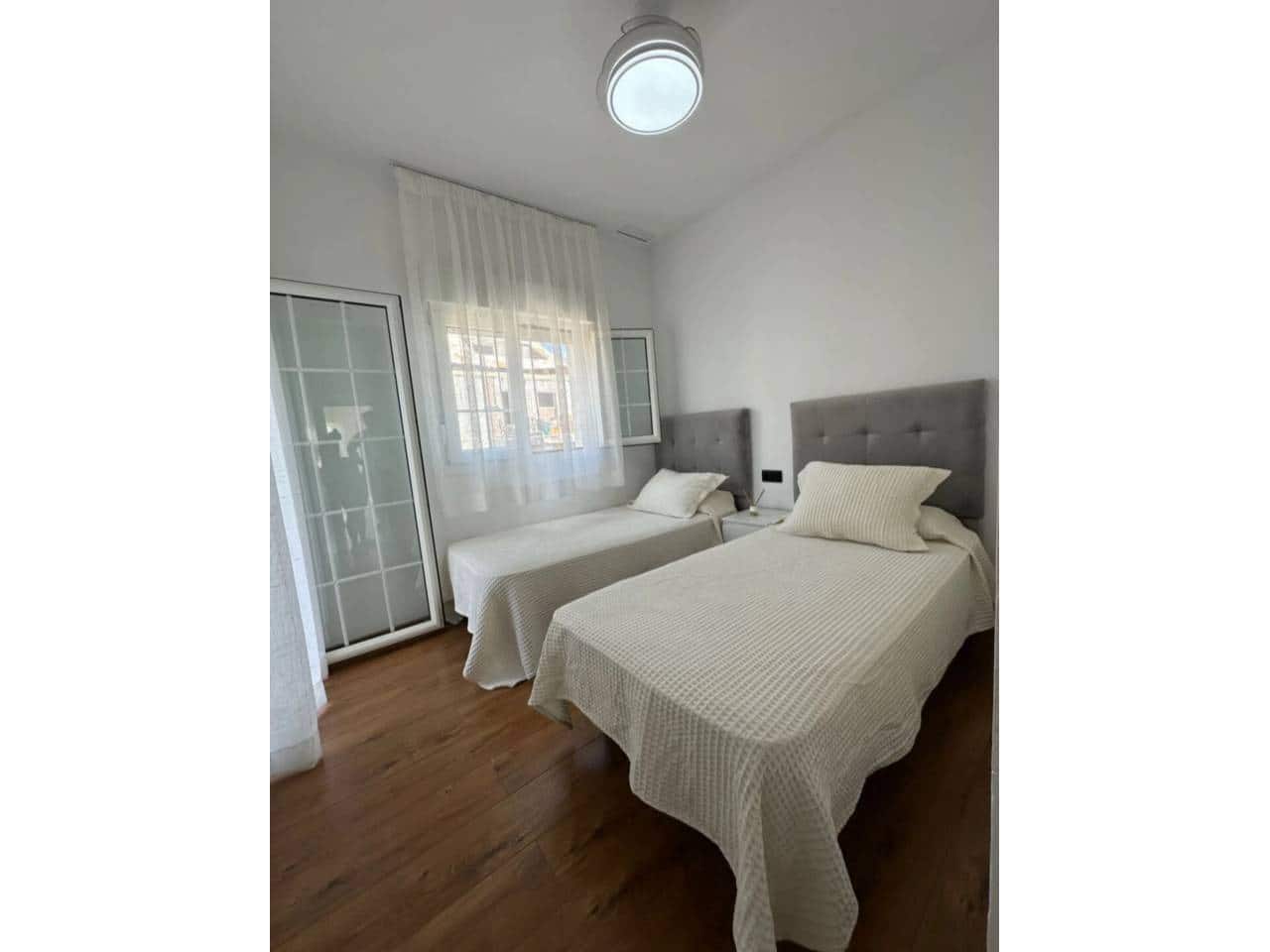 3 makuuhuone Rivitalo vuokrattavana paikassa Marbella mukana uima-altaan 
autotalli - 4 950 € (Ref: 9343380)