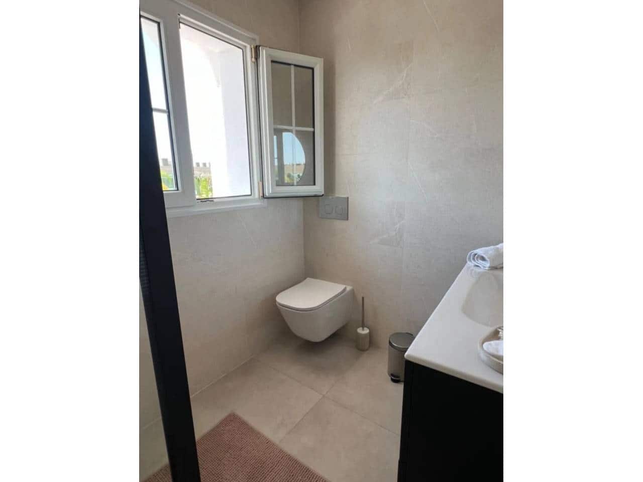 3 makuuhuone Rivitalo vuokrattavana paikassa Marbella mukana uima-altaan 
autotalli - 4 950 € (Ref: 9343380)