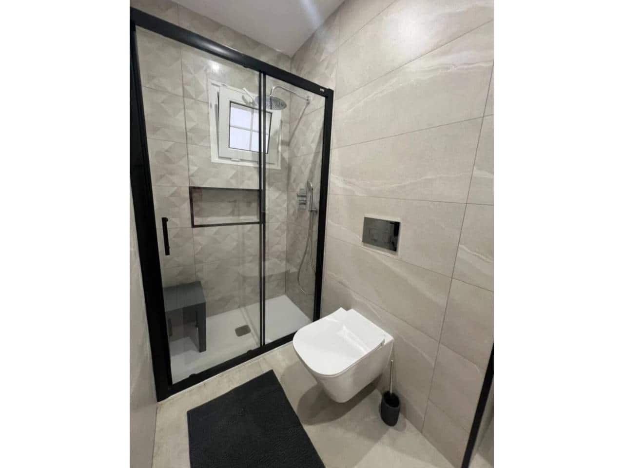 3 makuuhuone Rivitalo vuokrattavana paikassa Marbella mukana uima-altaan 
autotalli - 4 950 € (Ref: 9343380)