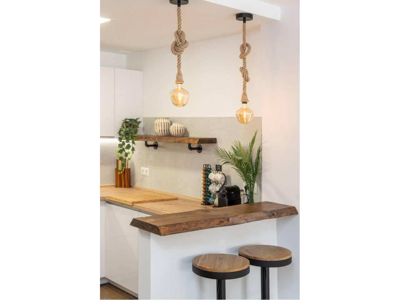 3 bedroom Flat for rent in Estepona with garage - € 2,700 (Ref: 9343382)