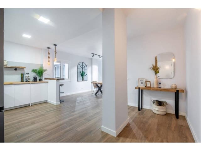 3 bedroom Flat for rent in Estepona with garage - € 2,700 (Ref: 9343382)