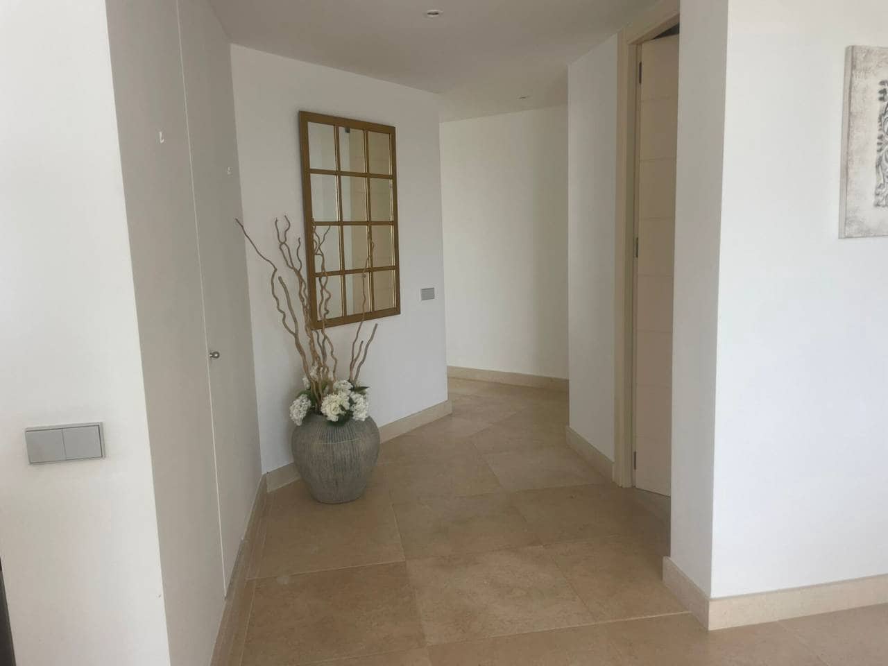 2 Zimmer Wohnung zu vermieten in Benahavis mit Pool Garage - 3.500 € (Ref: 9343383)