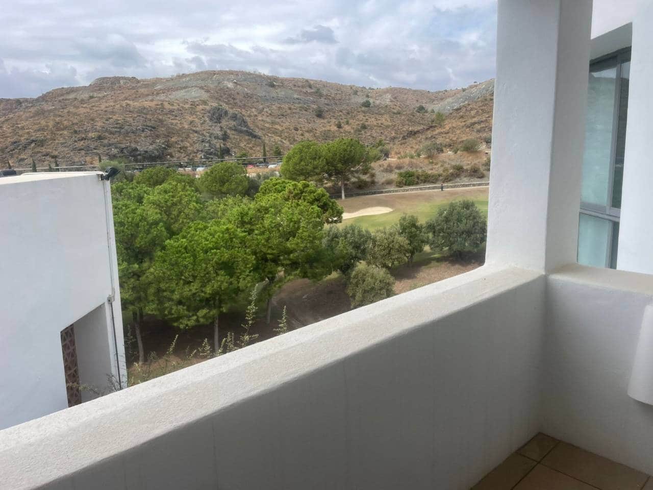 2 Zimmer Wohnung zu vermieten in Benahavis mit Pool Garage - 3.500 € (Ref: 9343383)