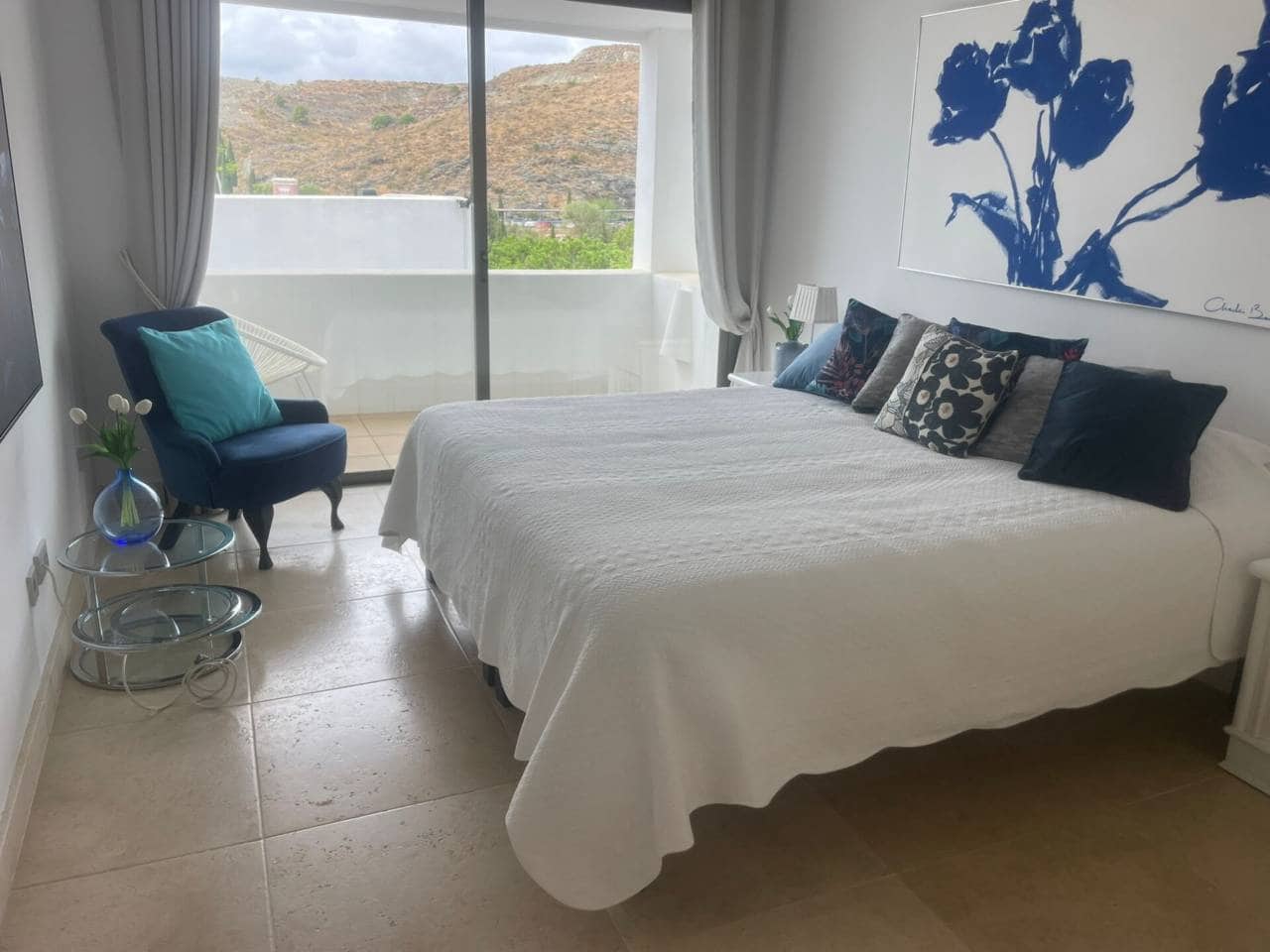 2 Zimmer Wohnung zu vermieten in Benahavis mit Pool Garage - 3.500 € (Ref: 9343383)