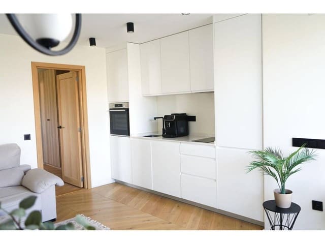 5 bedroom Villa for sale in Benahavís with pool garage - € 1,299,000 (Ref: 9343384)