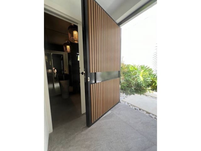 5 Zimmer Villa zu verkaufen in Marbella mit Pool Garage - 2.200.000 € (Ref: 9343385)