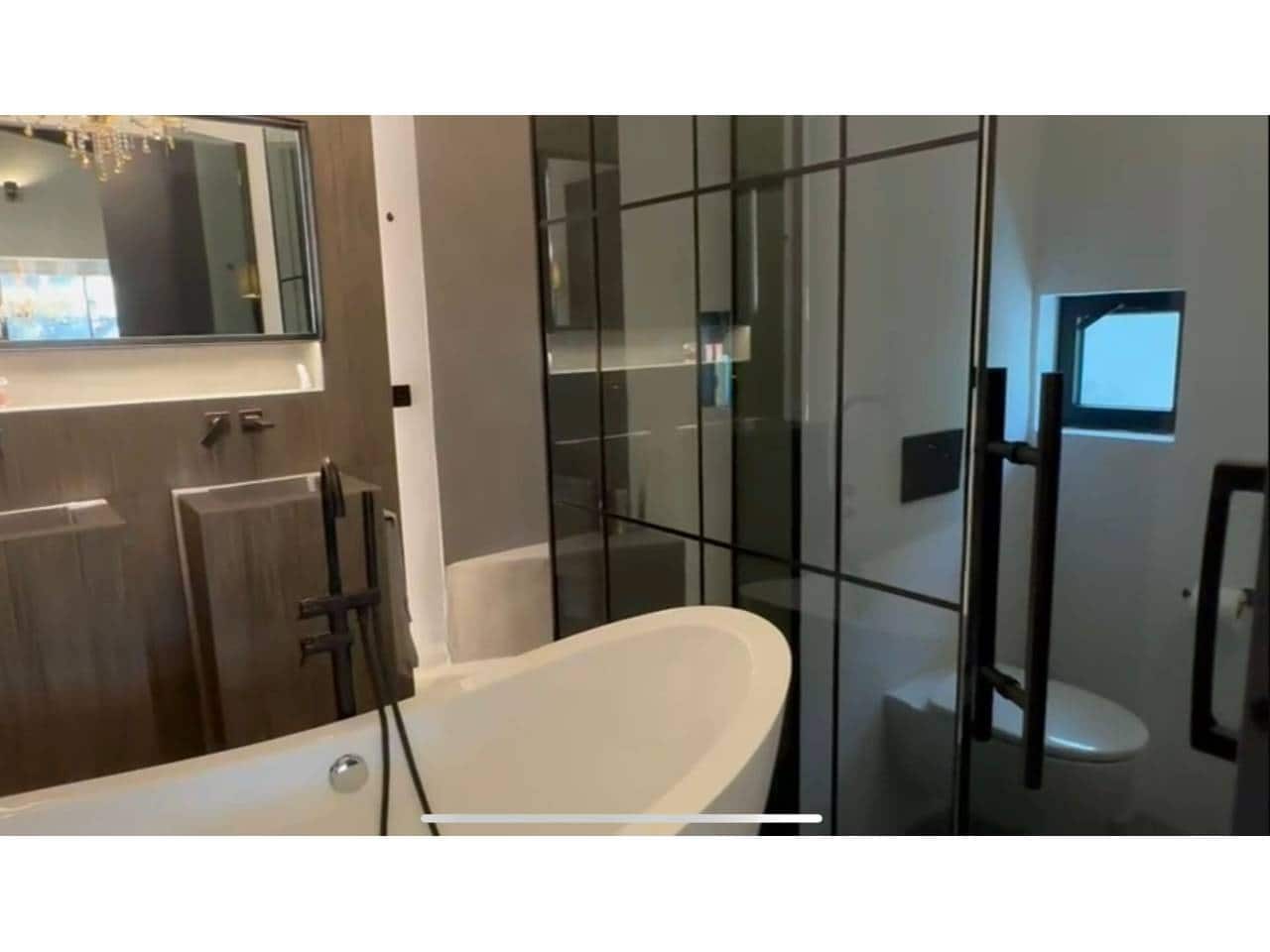 5 bedroom Villa for sale in Marbella with pool garage - € 2,200,000 (Ref: 9343385)