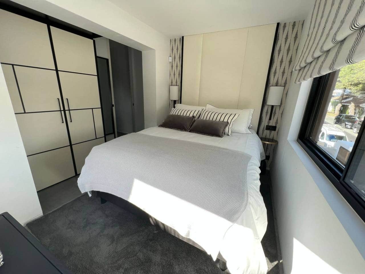 5 bedroom Villa for sale in Marbella with pool garage - € 2,200,000 (Ref: 9343385)