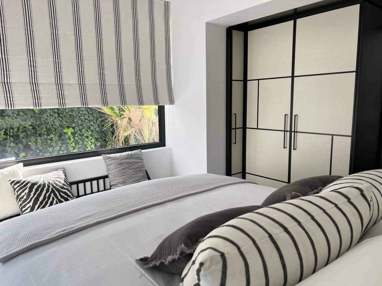 5 bedroom Villa for sale in Marbella with pool garage - € 2,200,000 (Ref: 9343385)