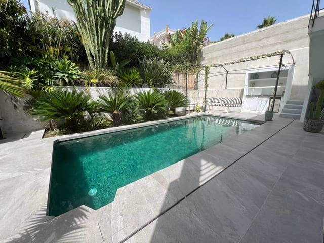 5 Zimmer Villa zu verkaufen in Marbella mit Pool Garage - 2.200.000 € (Ref: 9343385)