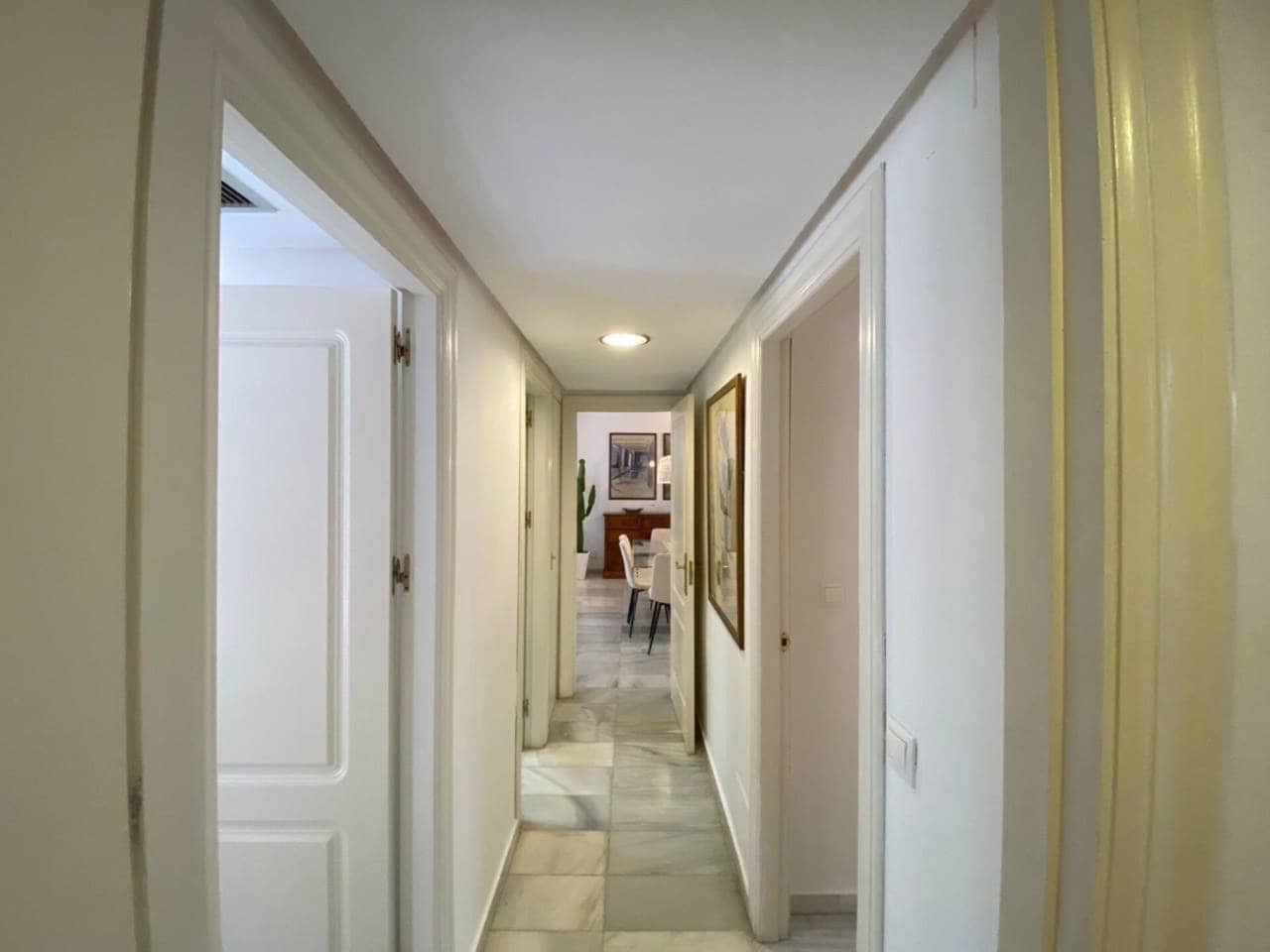 3 soverom Leilighet til leie i Puerto Banus med svømmebasseng garasje - € 3 500 (Ref: 9356600)