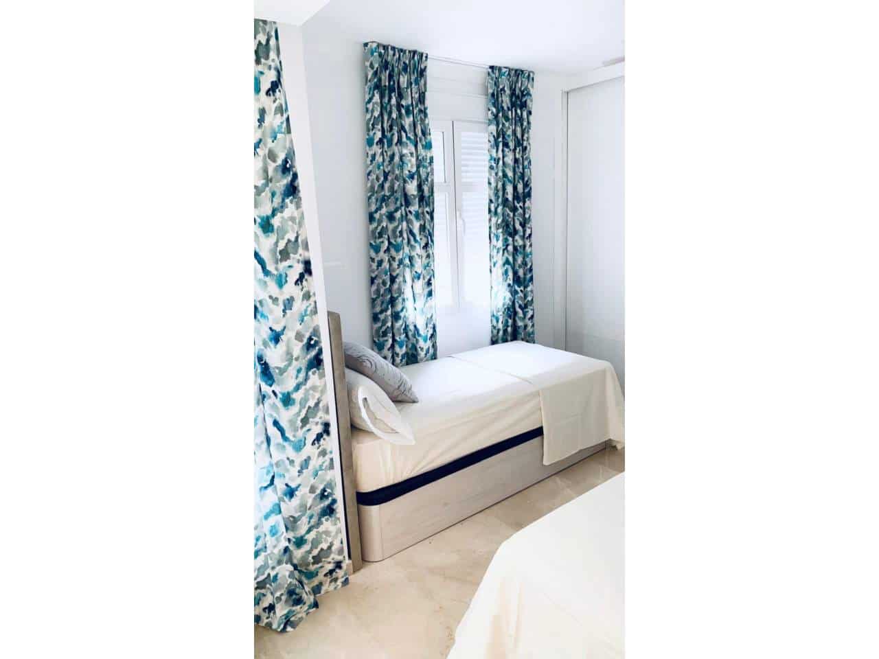 4 makuuhuone Rivitalo vuokrattavana paikassa Puerto Banus mukana uima-altaan 
autotalli - 4 000 € (Ref: 9357005)