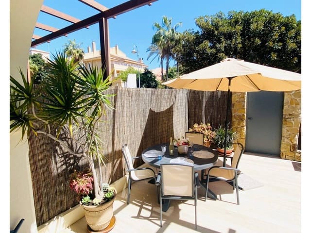 4 makuuhuone Rivitalo vuokrattavana paikassa Puerto Banus, Marbella mukana uima-altaan 
autotalli - 4 000 € (Ref: 9357005)