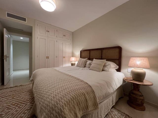 3 slaapkamer Penthouse te huur in Costalita, Estepona met zwembad garage - € 3.500 (Ref: 9387096)