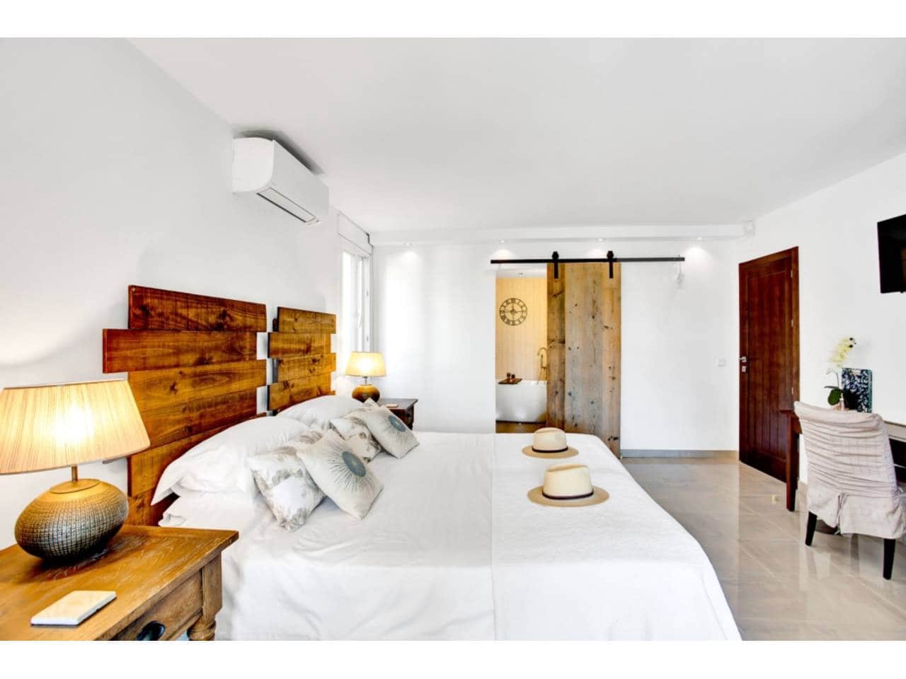 6 Zimmer Villa zu vermieten in Marbella mit Pool Garage - 7.800 € (Ref: 9395616)