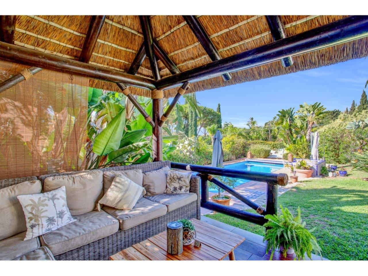 6 Zimmer Villa zu vermieten in Marbella mit Pool Garage - 7.800 € (Ref: 9395616)