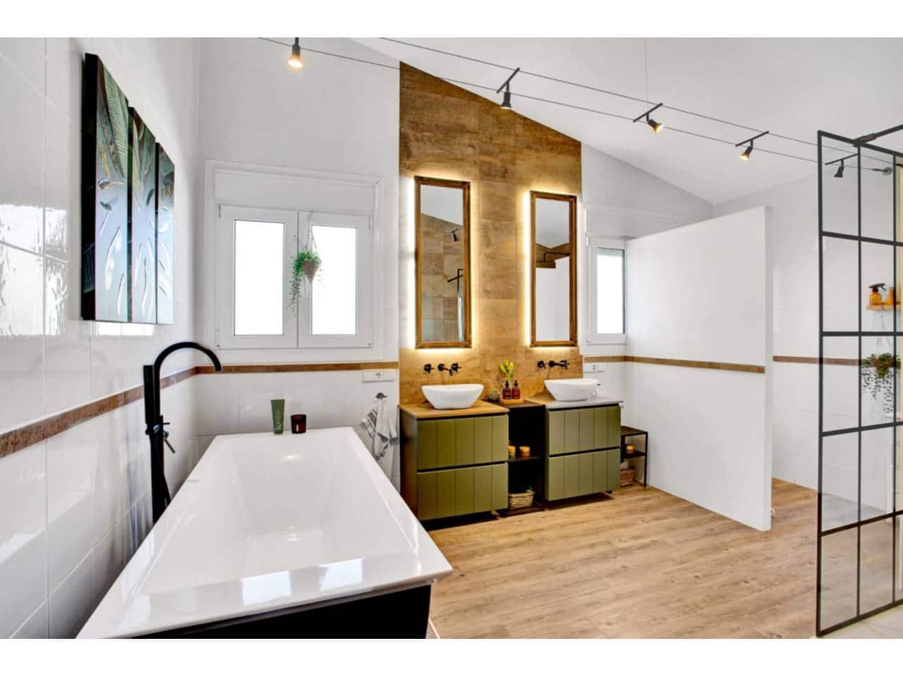 6 Zimmer Villa zu vermieten in Marbella mit Pool Garage - 7.800 € (Ref: 9395616)