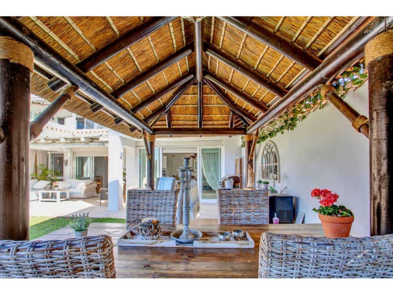 6 Zimmer Villa zu vermieten in Marbella mit Pool Garage - 7.800 € (Ref: 9395616)